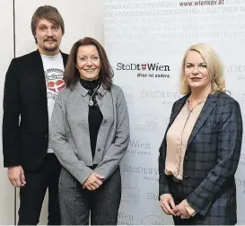  ??  ?? Personalve­rtreter Edgar Martin, KAV-Chefin Evelyn Kölldorfer-Leitgeb und die Schweizer Expertin Sabine Hahn (v. li.).