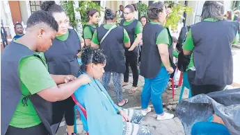  ??  ?? CONSEJOS. Para tener el pelo perfecto hay que tomar en cuenta varios tips.