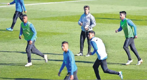  ?? Gabriel Bouys/AFP ?? Boca Juniors já treina na Espanha: jogadores pregam calma e foco na partida