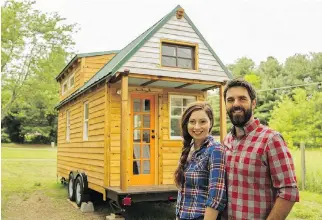  ?? TINY HOUSE EXPEDITION ?? Alexis Stephens and Christian Parsons have taken their 130-square-foot home across 27 states while working on a documentar­y about the tiny-home movement called Tiny House Expedition.