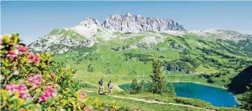  ??  ?? Die Berge der Schweiz rufen – und bald könnten sie erhört werden.