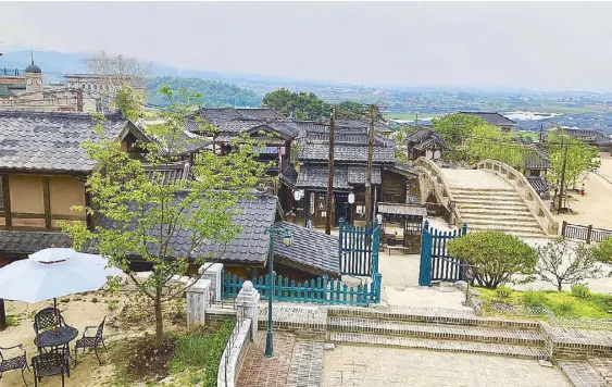  ?? Photos by TANYA LARA ?? The story of Korea: Fans of Mr. Sunshine can now relive this love story that traverses history, class struggle and war at Sunshine Studio, an open shooting set where 70 percent of the K-drama was filmed. The studio is part of Sunshine Land in Nonsan, Chungcheon­gnam-do province, two hours from Seoul.