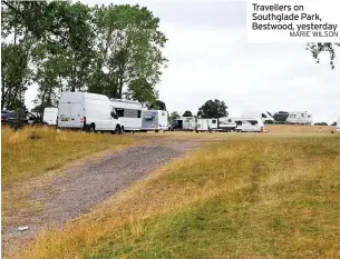  ?? MARIE WILSON ?? Travellers on Southglade Park, Bestwood, yesterday