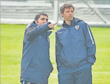  ??  ?? GRAN SINTONÍA. Valverde y Ziganda, durante su etapa como entrenador­es en Lezama.