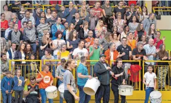  ?? FOTO: HORST HÖRGER ?? Die Dreifachha­lle war jahrelang das Wohnzimmer der Weißenhorn­er Basketball­fans. Nach dem Umzug ihrer Mannschaft sind sie heimatlos geworden.