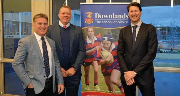  ?? Photo: GLEN McCULLOUGH ?? WALLABY CATCH UP: Former Wallabies (from left) Tim Horan, Garrick Morgan and John Eales in Toowoomba for the annual Downlands College Wake Up With The Wallabies breakfast.