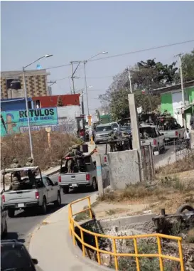  ?? ANDRÉS LOBATO ?? Realizaron un recorrido en la zona de los ductos.