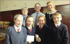  ??  ?? The Analeentha School team who were runners- up in the Junior U/11 section in the Mallow Credit Union Quiz: Miriam Kelleher, Emma Cronin, Grace Walsh and Cian O’Flynn pictured with Quiz Master Andy Murphy, Deirdre Leahy and Ann Stack.