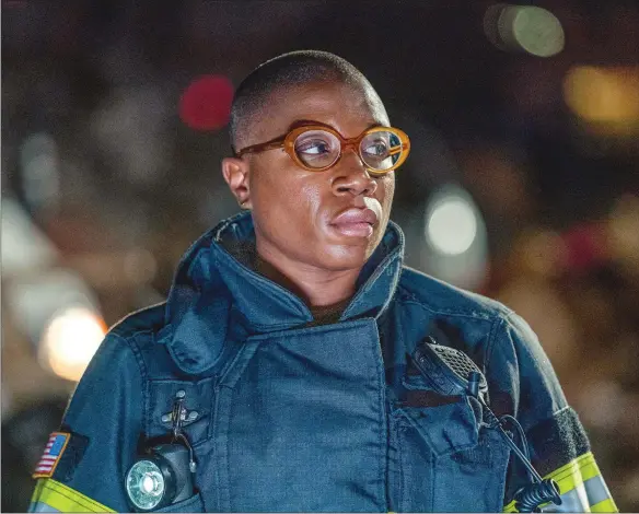  ??  ?? Aisha Hinds in a scene from “9-1-1”