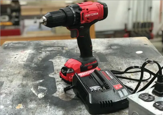  ?? STEVE MAXWELL PHOTOS ?? Consumer-grade cordless drills have become less expensive and better than ever. Lithium-ion batteries and brushless motor designs are two reasons why.