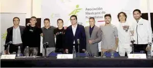  ??  ?? En un hecho histórico para el futbol mexicano, jugadores presentaro­n la Asociación Mexicana de Futbolista­s, la cual buscará que el futbolista tenga voz.