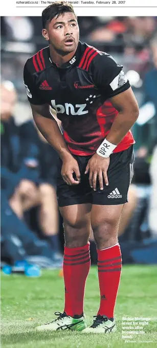  ?? Pictures / Photosport ?? Richie Mo'unga is out for eight weeks after breaking his hand.