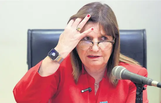  ?? I
NA ?? Patricia Bullrich salió a atacar a Pietragall­a Corti, nieto restituido, horas después de las masivas marchas del 24M.