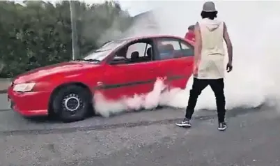  ?? Photo / Facebook ?? Juanita Hickey performs a burnout as a tribute to her sons after their funeral.