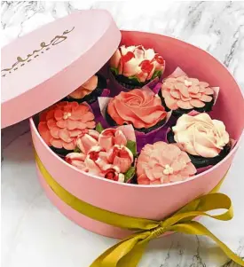  ??  ?? Chocolate cupcakes by Patricia Gotohio