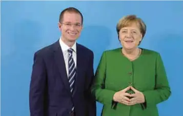  ?? | CORTESÍA ?? Tras reunirse con Merkel, el aspirante presidenci­al continuará con su gira internacio­nal con destino a Chile.