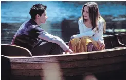  ?? FRANK CONNOR ?? Oliver James and Amanda Bynes in “What A Girl Wants.”