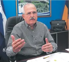  ??  ?? Roberto Zablah es el titular de la Dirección de Infraestru­ctura Vial y de la Dirección de Ordenamien­to Territoria­l de la comuna.