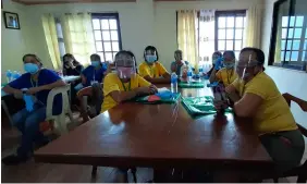  ?? (ATI-CL) ?? TRAINING. About 20 members of the Rural Improvemen­t Club of Cabiao, Nueva Ecija attend a two-day training on organic vegetable training production.