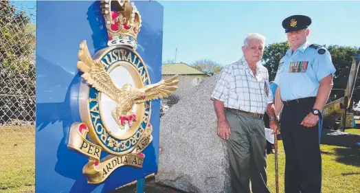  ?? LEST WE FORGET: Wing Commander Phil Godfrey with World War II veteran Keith Norton of Black River. ??