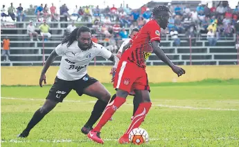  ??  ?? El Vida de Carlos Pavón no puede ganar y sigue rondando el fantasma del descenso. Frelys López