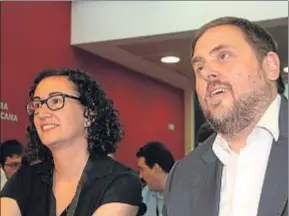  ?? GEMMA SÁNCHEZ / ACN ?? El presidente de ERC, Oriol Junqueras, junto a Marta Rovira