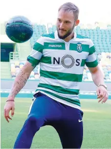  ??  ?? Nemanja Gudelj no seu primeiro dia na pele de leão