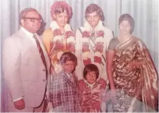  ?? POST ?? MARIAH and Vanie Bisetty on their wedding day. They are flanked by his uncle and mentor, Nagoor Bisetty, and aunt, Indira. In front is Mariah’s cousin Krisendra Bisetty, the writer and former editor, and Anisha, his sister.