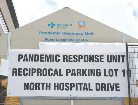  ?? JIM WELLS ?? A pop-up health-care structure at the Peter Lougheed Hospital will remain open to guard against any future surges of the novel coronaviru­s in the area, according to Alberta Health Services. The treatment space was fitted with new insulation on Friday to handle potential winter use.