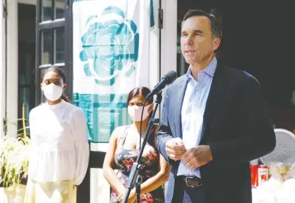  ?? COLE BURSTON/THE CANADIAN PRESS ?? The pandemic has exposed Finance Minister Bill Morneau’s blind spot of not being able to intuitivel­y understand modern business, specifical­ly technology companies that are going to power the recovery, says Kevin Carmichael.