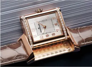  ?? ?? Jaeger-lecoultre Reverso with the Calibre 968A