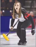  ?? The Canadian Press ?? Ontario skip Rachel Homan yells to her sweepers during Sunday’s final against Manitoba in St. Catharines, Ont.