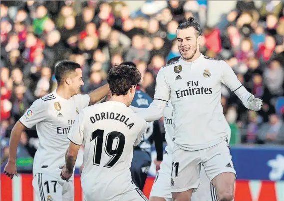  ?? FOTO: EFE ?? Gareth Bale marcó el gol del Real Madrid que le dio el triunfo en Huesca. Una victoria blanca en un mal partido de los de Santiago Solari