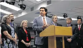  ?? RESHMA KIRPALANI / AMERICAN-STATESMAN 2014 ?? House Rep. Eddie Rodriguez, D-Austin, argues that SB 1819, which would repeal the Texas Dream Act, destroys educationa­l opportunit­y.