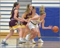  ?? PETE BANNAN — DIGITAL FIRST MEDIA ?? Great Valley’s Katie Peduto steals a ball against Avon Grove in the second quarter Friday evening.