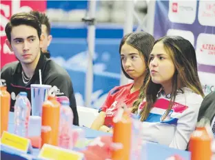  ?? Luis.alcaladelo­lmo@gfrmedia.com ?? De izquierda a derecha, Brian Afanador y las hermanas Melanie y Adriana Díaz participar­on en la conferenci­a de prensa de ayer en el coliseo Mario “Quijote” Morales de Guaynabo.