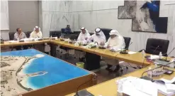  ?? — KUNA ?? KUWAIT: A Municipal Council committee meets to determine an alternativ­e location for a key petrochemi­cal project.
