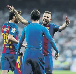  ?? FOTO: PEP MORATA ?? La gran noche de la conexión de zurdos Messi marcó el 2-3 al Madrid de 2017 a pase de Alba