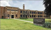  ?? JEREMY P. KELLEY / STAFF ?? Kettering City Schools’ Barnes building, at 3750 Far Hills Ave., will either face demolition or expensive renovation, district officials said. District officials recently approved a plan to move their administra­tive offices from the building.