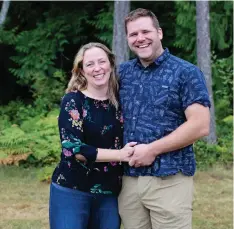  ?? ESSENCE PHOTOGRAPH­Y NANAIMO ?? Dr. Christophe­r Collins of Nanaimo, B.C., pictured here with wife Samantha, is one of five recipients of the My Family Doctor Award this year.