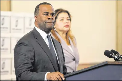  ?? HENRY TAYLOR / HENRY.TAYLOR@AJC.COM ?? On Thursday, Atlanta Mayor Kasim Reed released more than 1 million pages of documents pertaining to a bribery investigat­ion at City Hall. The mayor has not been implicated in the probe. “I have never taken a bribe,” Reed said.