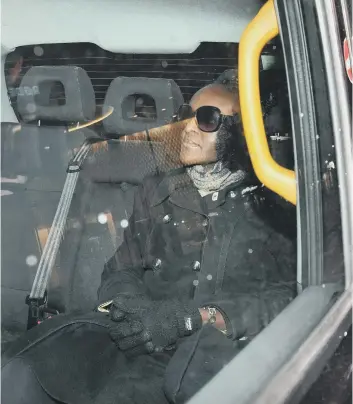  ??  ?? Fiona Onasanya in a taxi leaving the Old Bailey after the jury found her guilty of perverting the course of justice