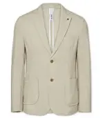  ??  ?? DISTRETTO 12 Jacquard knitted jacket / € 169