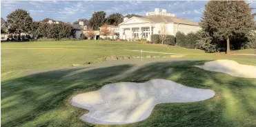  ?? FUENTE EXTERNA ?? Vista de la casa club desde el hoyo 18 del Quail Hollow GC, sede del PGA Championsh­ip.