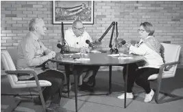  ?? Office of the Cuban Presidency ?? Cuban leader Miguel Díaz-Canel, left, Minister of Energy Vicente de la O Levy and state journalist Arleen Rodríguez Derivet record the show ‘From the Presidency’ on March 20.