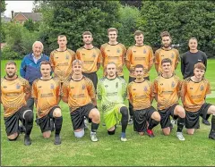  ?? Picture: Paul Roberts ?? Newbury FC in their new kit