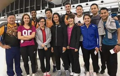  ??  ?? Make us proud: The national diving team posing for a photograph ahead of the World Aquatics Championsh­ips in Budapest, Hungary, on Monday.