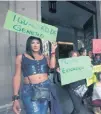  ??  ?? Agresiones.
La comunidad LGBTTTI es discrimina­da y víctima de violencia por su orientació­n sexual, identidad de género, expresión de género o caracterís­ticas sexuales.