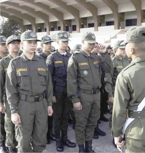  ?? PHOTOGRAPH BY LARRY CRUZ FOR THE DAILY TRIBUNE ?? YOUNG cadets of the Philippine College of Criminolog­y Reserve Officers’ Training Corps rehearse for their 70th Foundation Anniversar­y at the Luneta Grandstand today 11 February.