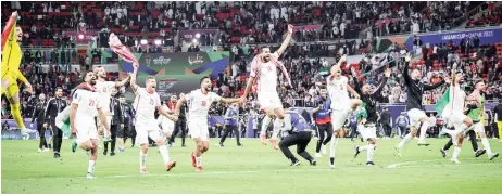  ?? — Bernama photo ?? Jordan’s players celebrate a er defeating South Korea at the end of the semi-final.